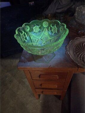 Antique McKee Sextec Pattern 11.5" Pedestal Centerpiece Bowl UV Manganese Glow